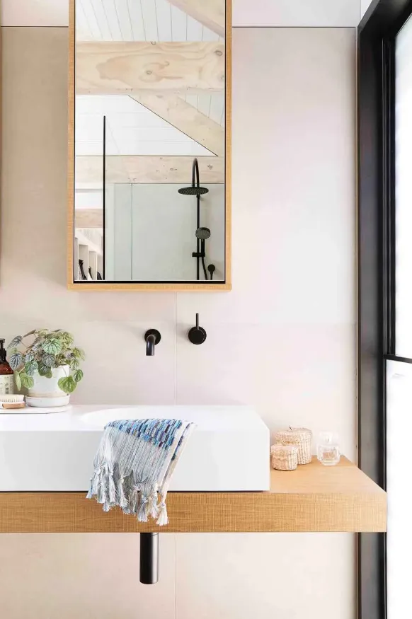 ванна с зеркалом ванна с зеркалом