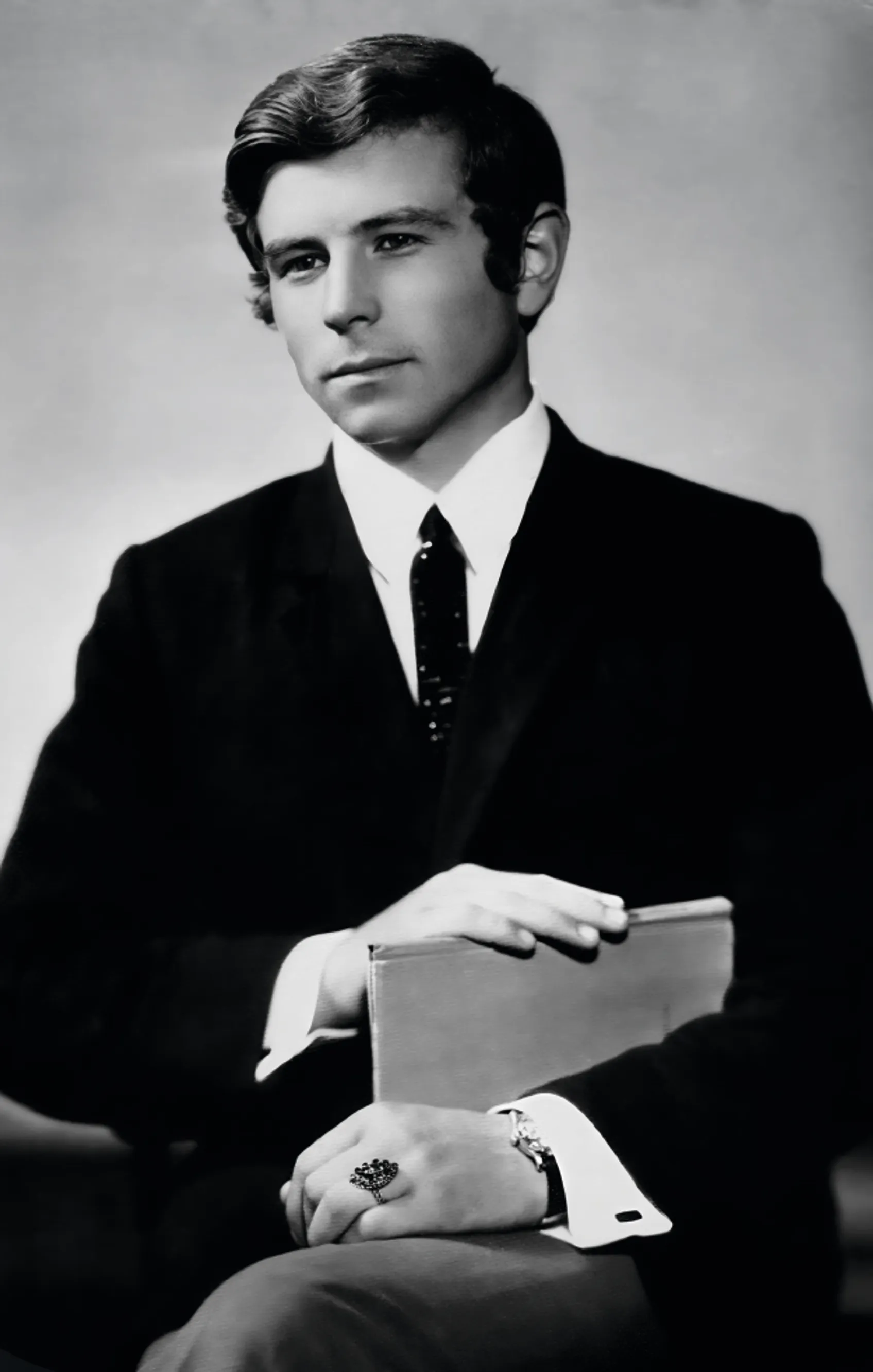 Легендарному поющему ректору Михаилу Поплавскому – 75 Легендарному поющему ректору Михаилу Поплавскому – 75