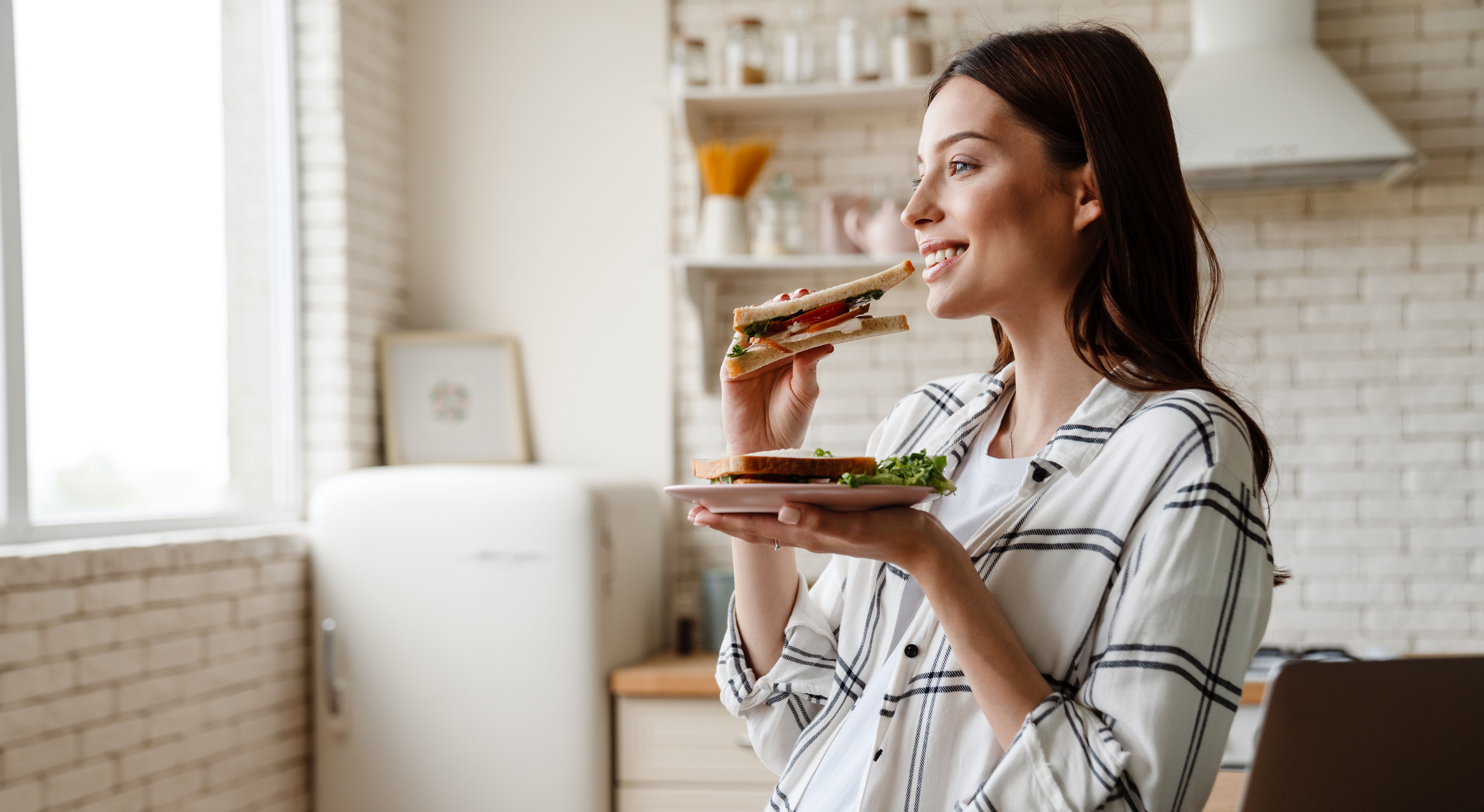 Як приготувати нормальний перекус за 5 хвилин - рецепти з соусами ТМ Руна Як приготувати нормальний перекус за 5 хвилин - рецепти з соусами ТМ Руна