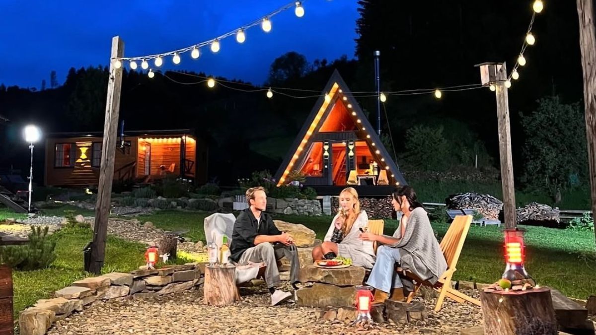 Олександр Терен з учасницями проєкту Холостяк Олександр Терен з учасницями проєкту Холостяк