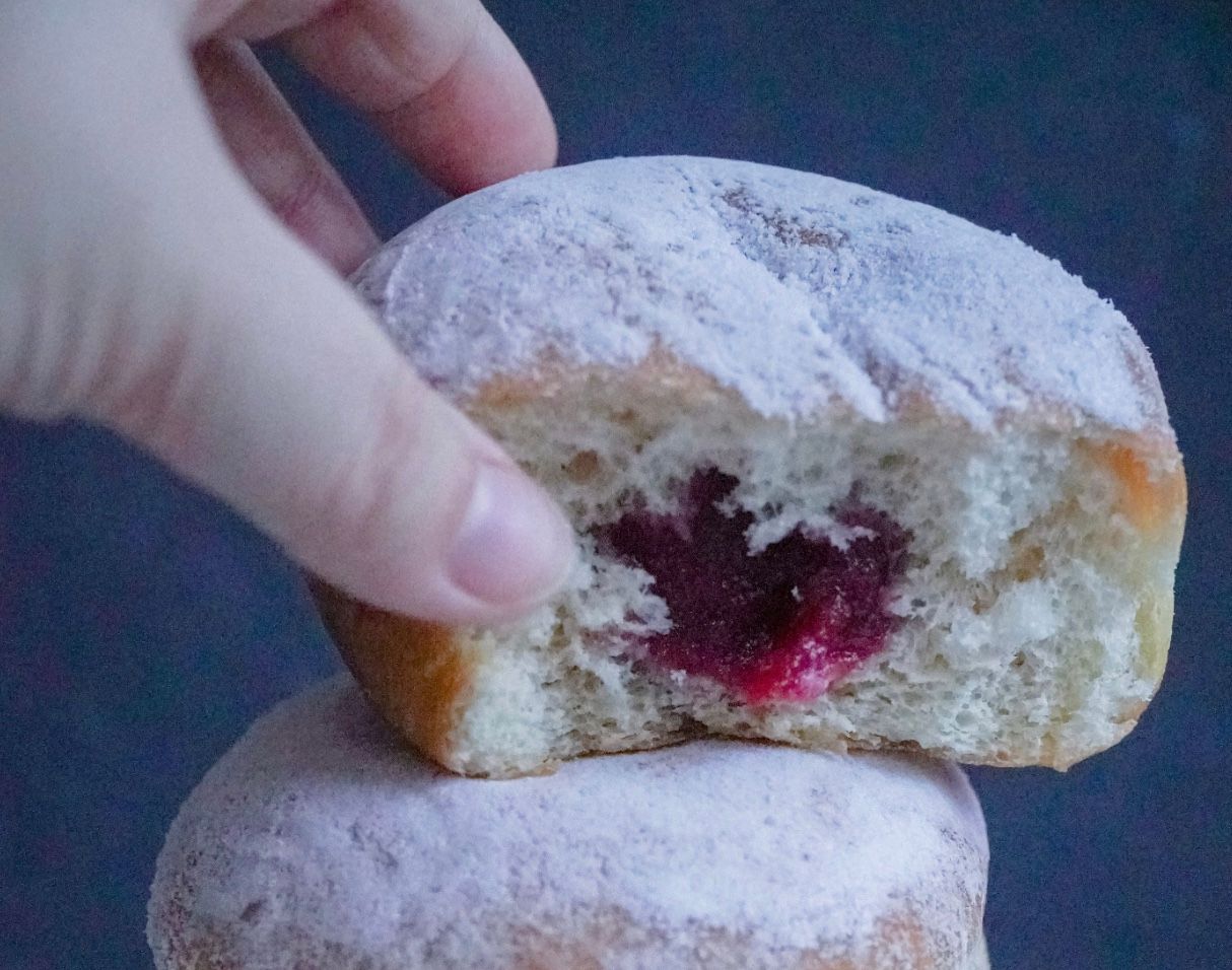 Як зробити, щоб із пампухів не витікала ягідна начинка Як зробити, щоб із пампухів не витікала ягідна начинка