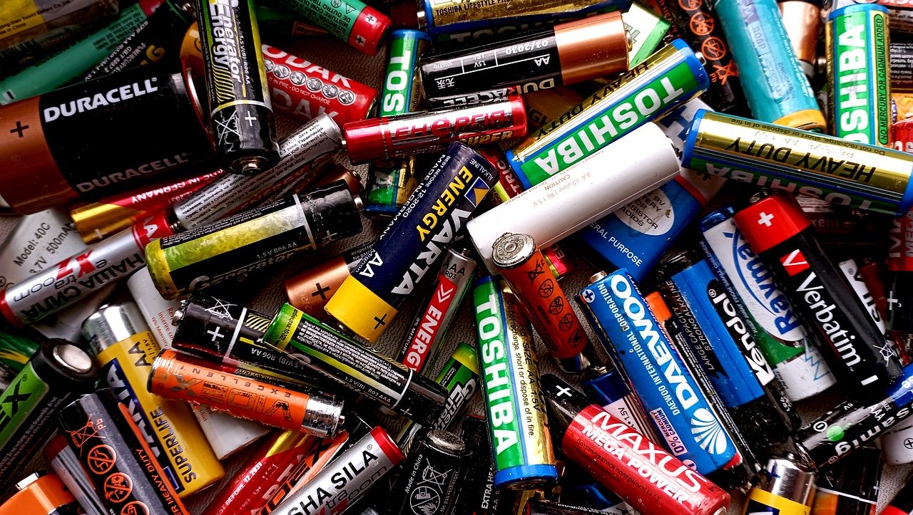 Всегда сдавайте старые батарейки в пункты переработки Всегда сдавайте старые батарейки в пункты переработки