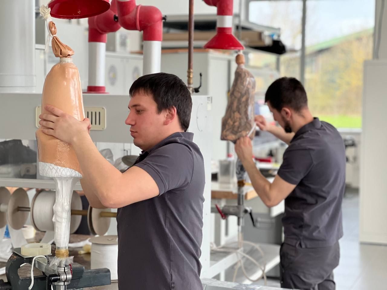 Протезування в Україні Протезування в Україні