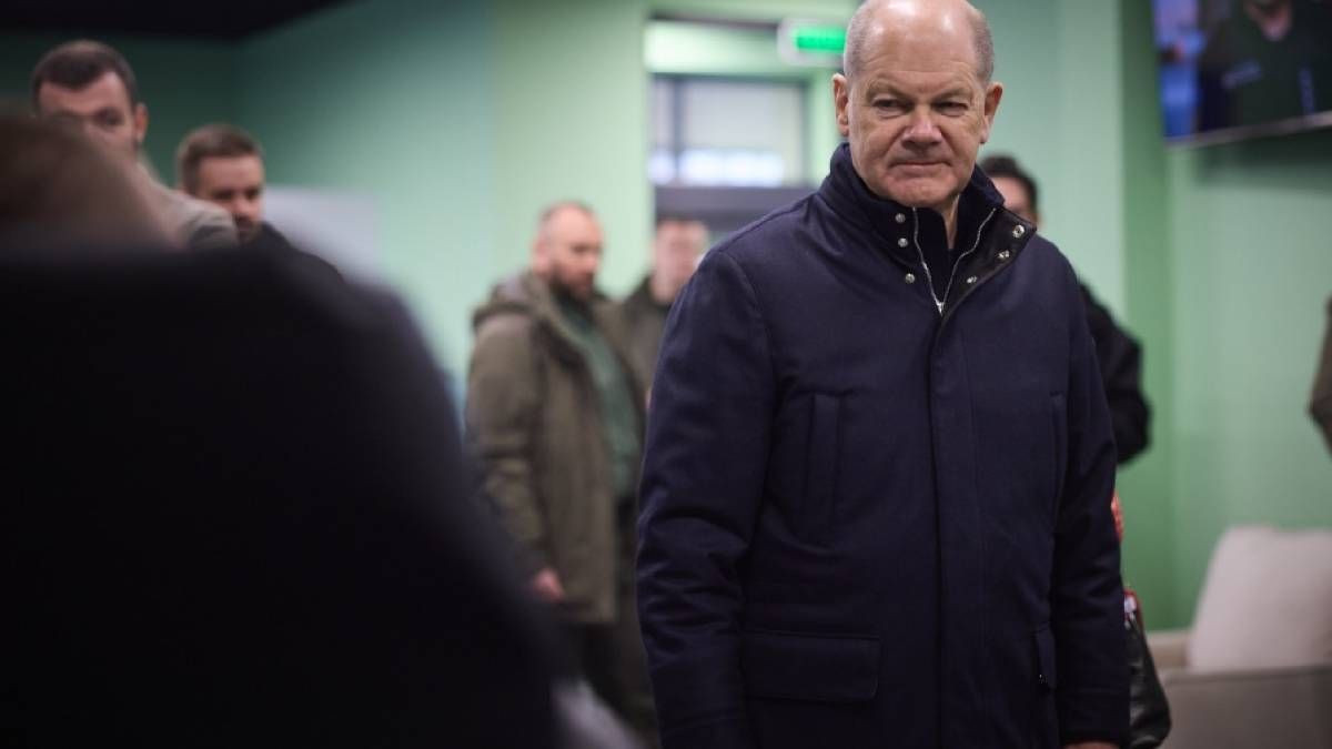 Шольц передасть Києву 10 Leopard 1A5 і дві системи ППО Iris-T Шольц передасть Києву 10 Leopard 1A5 і дві системи ППО Iris-T