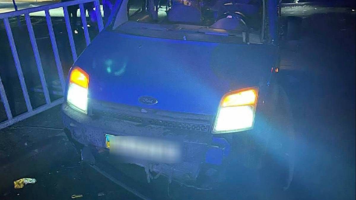 Виновником смертельной аварии в Днепре может быть 19-летний парень Виновником смертельной аварии в Днепре может быть 19-летний парень