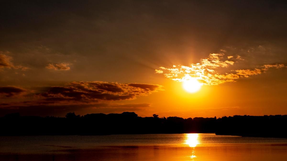 Магнітні бурі у грудні 2024 року – чи слід очікувати великих подій на Землі та Сонці Магнітні бурі у грудні 2024 року – чи слід очікувати великих подій на Землі та Сонці