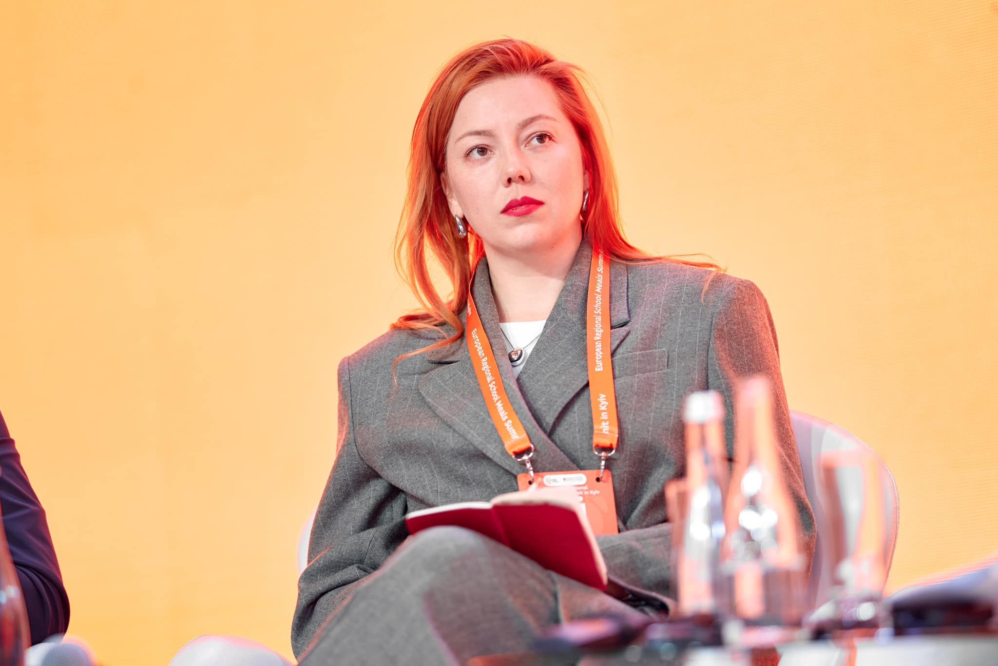 Алена Шкрум слагает мандат Алена Шкрум слагает мандат