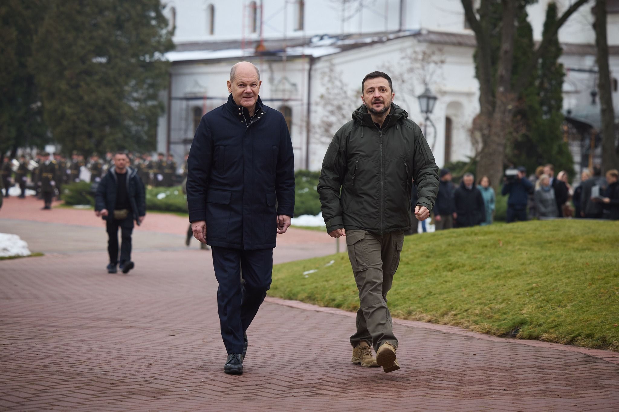 Канцлер Німеччини Олаф Шольц та президент України Володимир Зеленський