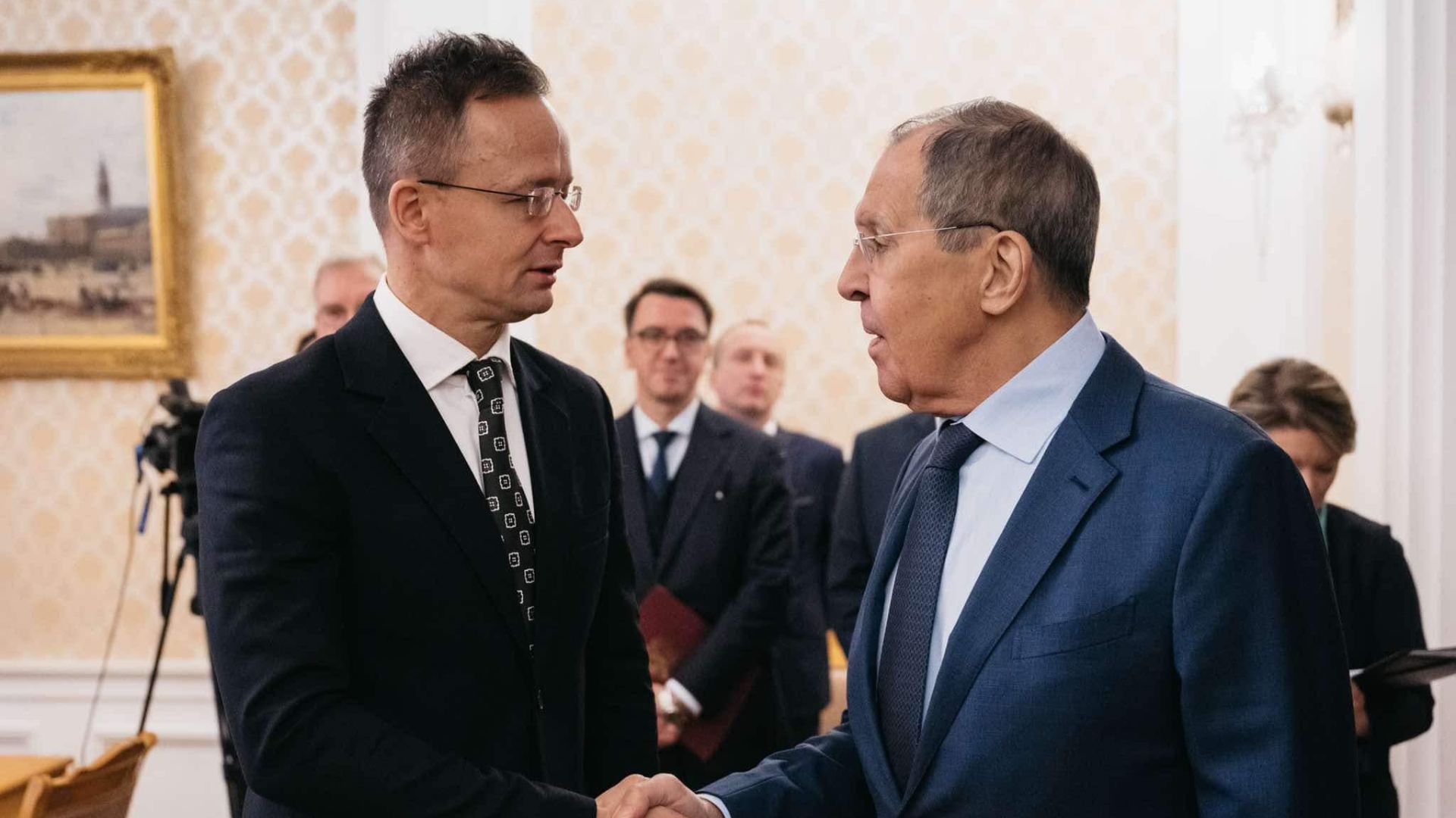 Сийярто встретился с Лавровым в Москве Сийярто встретился с Лавровым в Москве