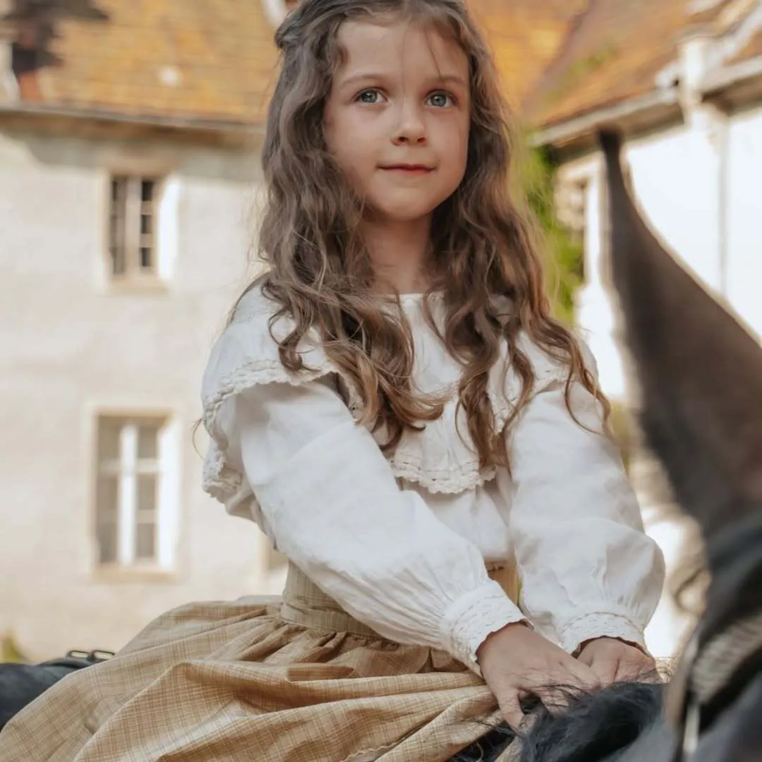 Акторка Злата Бондар Акторка Злата Бондар