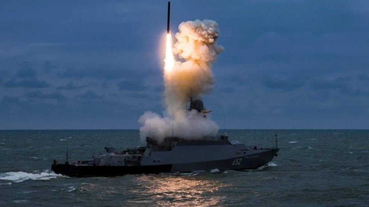 Вражеские ракетоносители находятся в Черном море Вражеские ракетоносители находятся в Черном море