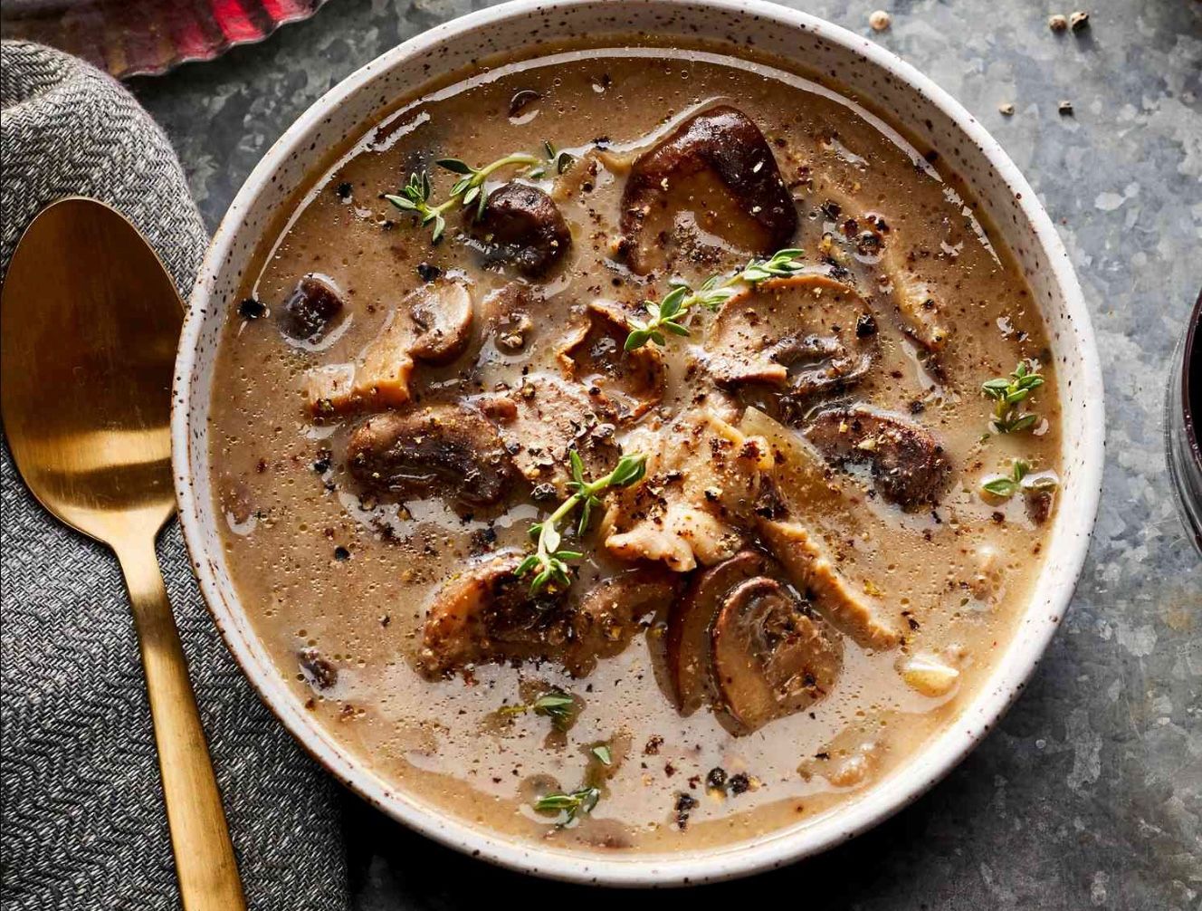 Грибная юшка по-закарпатски Грибная юшка по-закарпатски