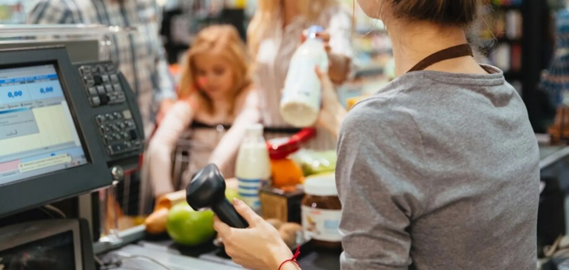 У Росії дорожчають продукти через падіння рубля У Росії дорожчають продукти через падіння рубля