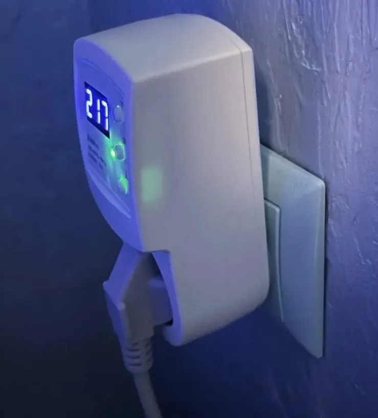 Стабилизатор напряжения в розетке Стабилизатор напряжения в розетке