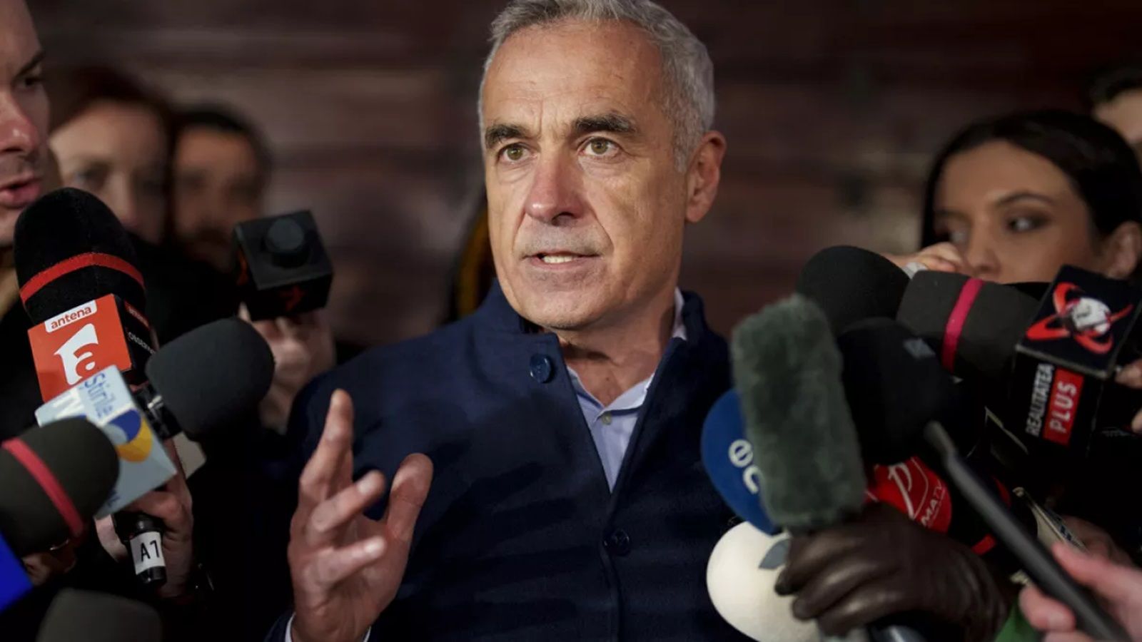 Переможець першого туру виборів президента Румунії хоче припинити допомогу Україні - 24 Канал Переможець першого туру виборів президента Румунії хоче припинити допомогу Україні - 24 Канал