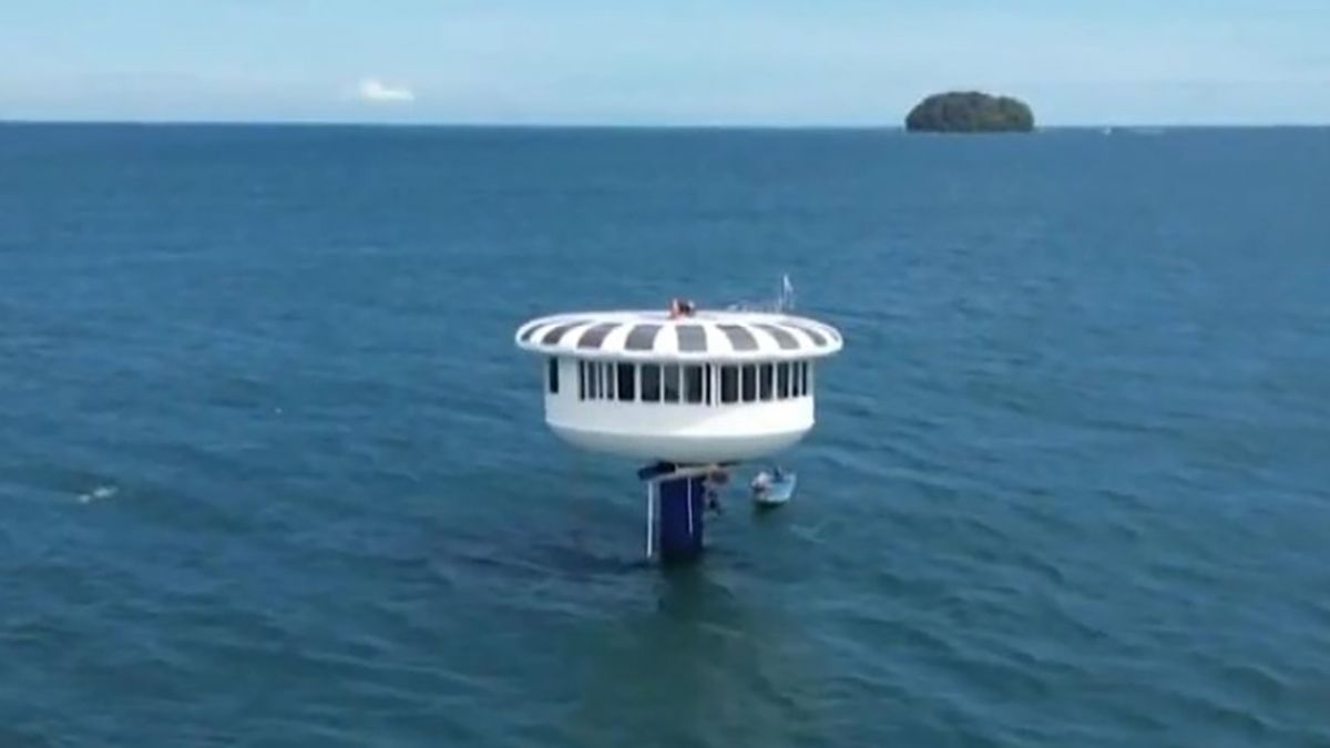 Мужчина более 60 дней живет под водой, чтобы установить мировой рекорд Мужчина более 60 дней живет под водой, чтобы установить мировой рекорд