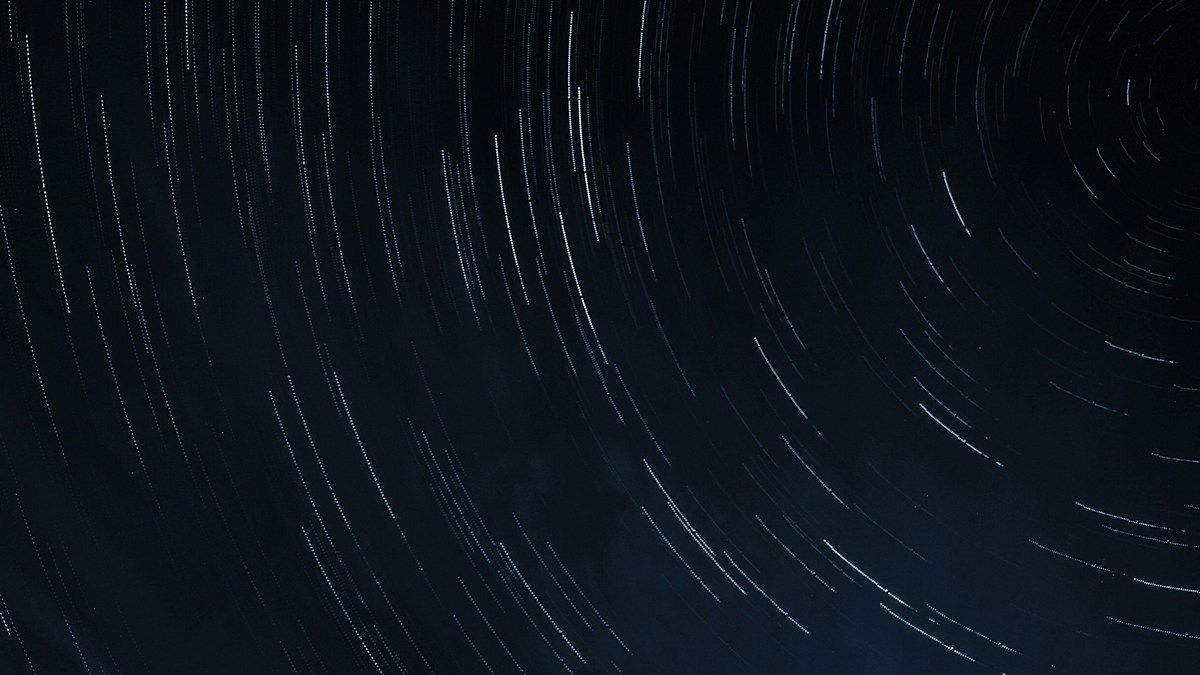 Астронавт NASA показав супутники Starlink, що схожі на рій світлячків на орбіті Астронавт NASA показав супутники Starlink, що схожі на рій світлячків на орбіті