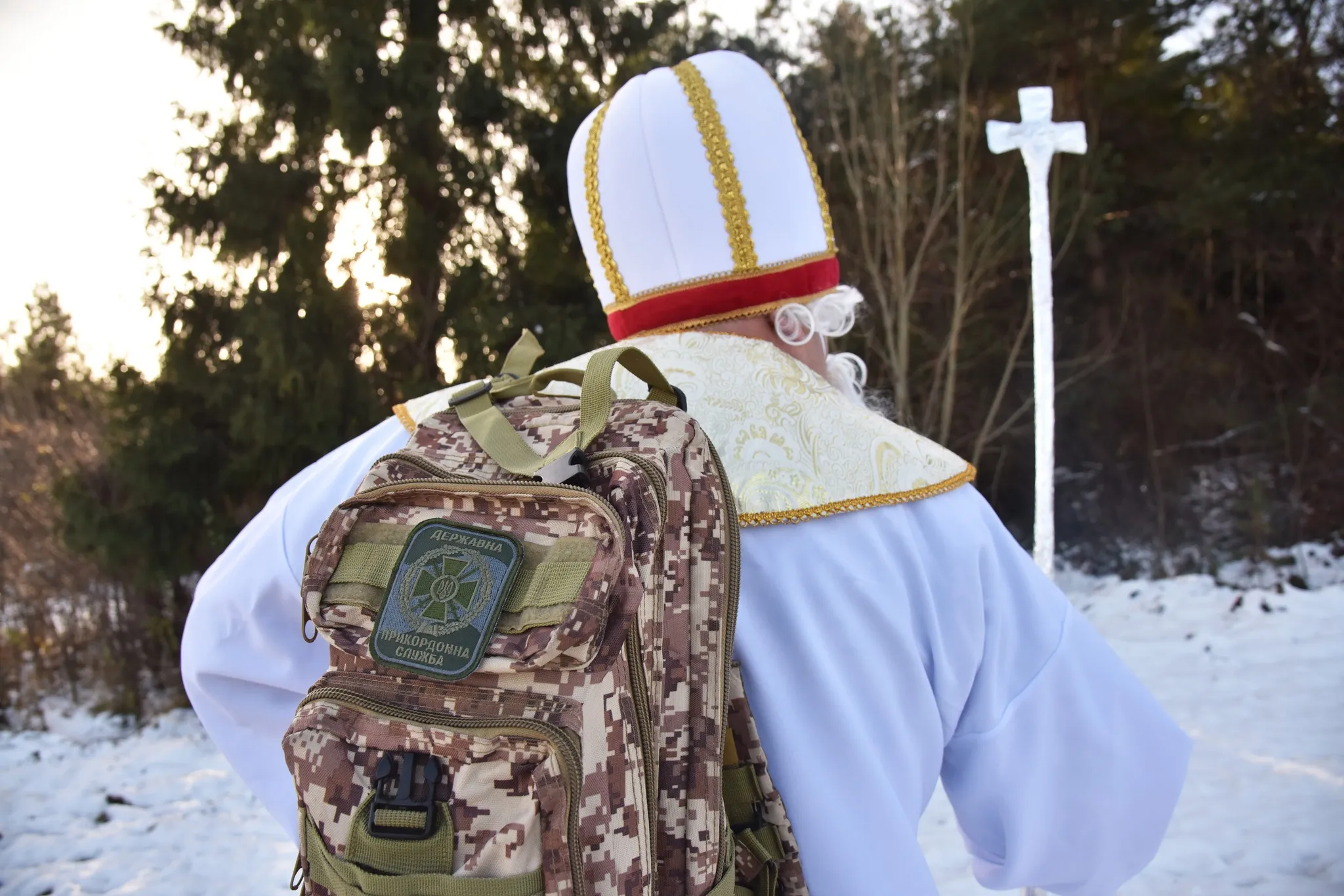 Святой Николай на границе Украины и Польши на границе Украины и Польши Святой Николай на границе Украины и Польши на границе Украины и Польши