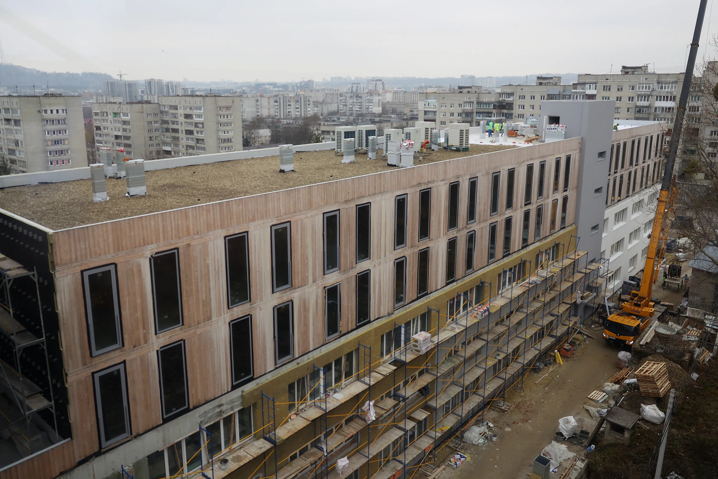 Завдяки благодійним коштам UGB та інших партнерів UNBROKEN добудував два поверхи корпусу