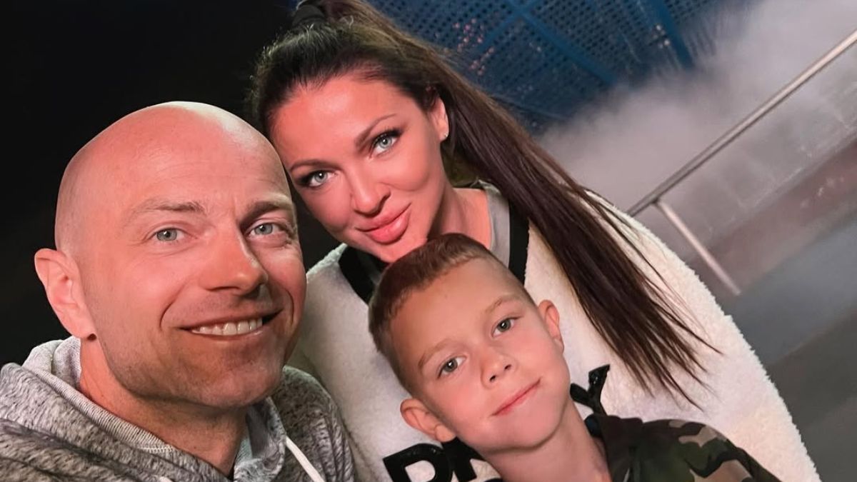 Влад Яма з дружиною та сином Влад Яма з дружиною та сином