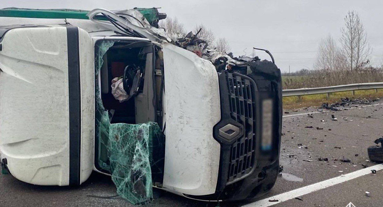 Транспортное происшествие на трассе Киев-Чоп Транспортное происшествие на трассе Киев-Чоп