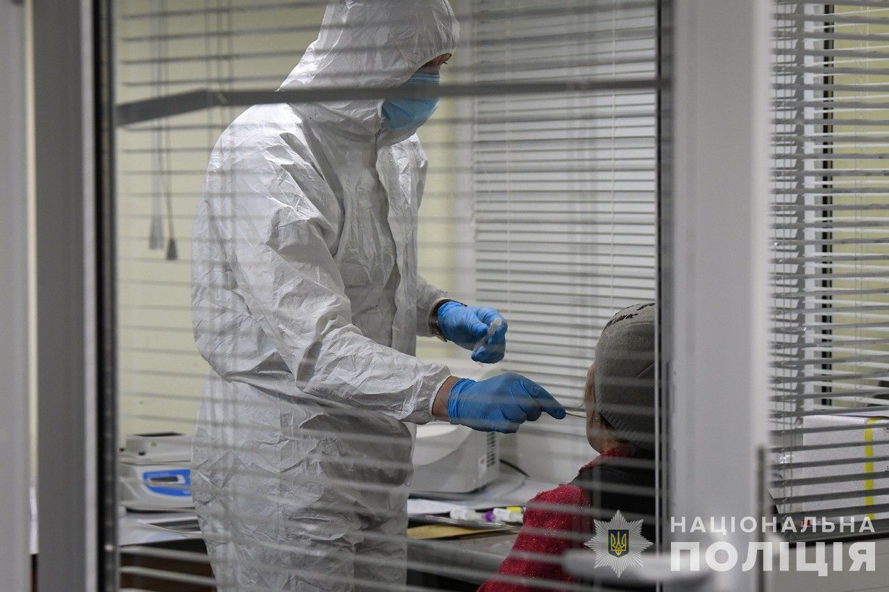 У Запоріжжі криміналісти ідентифікували тіла людей, загиблих від російського авіаудару У Запоріжжі криміналісти ідентифікували тіла людей, загиблих від російського авіаудару