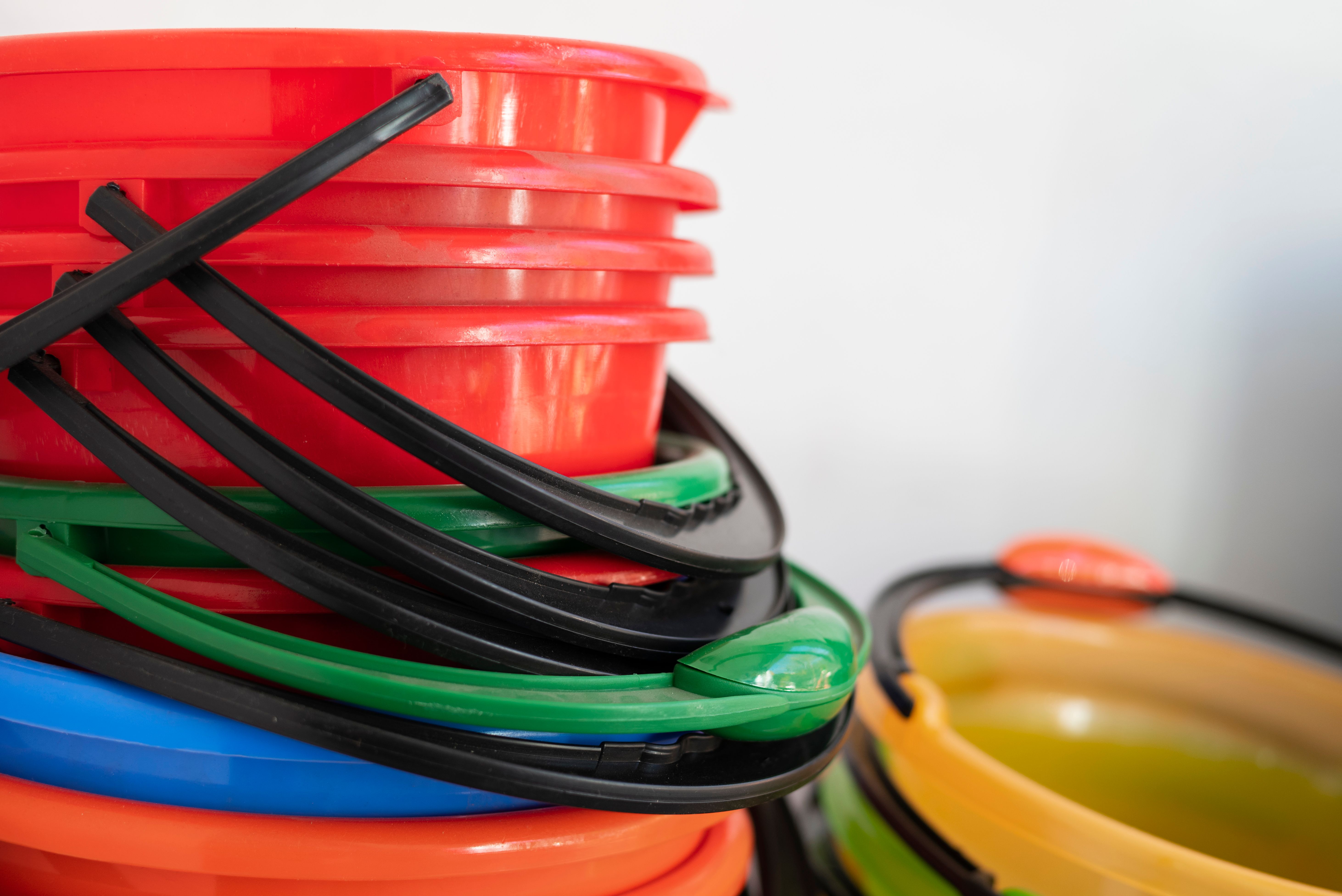 Как превратить пластиковые ведра в декор Как превратить пластиковые ведра в декор