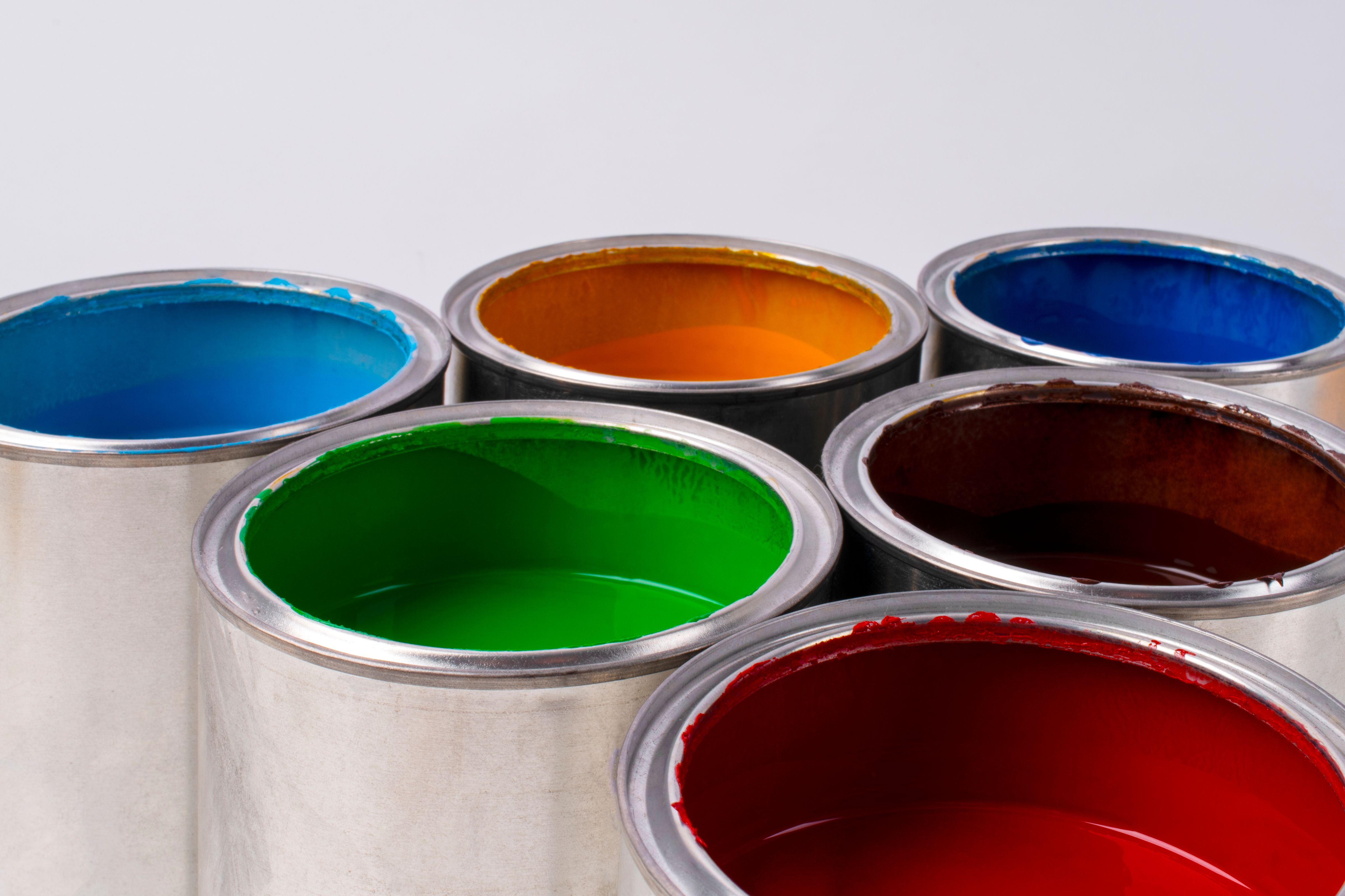 Краску нельзя выбрасывать жидкой Краску нельзя выбрасывать жидкой