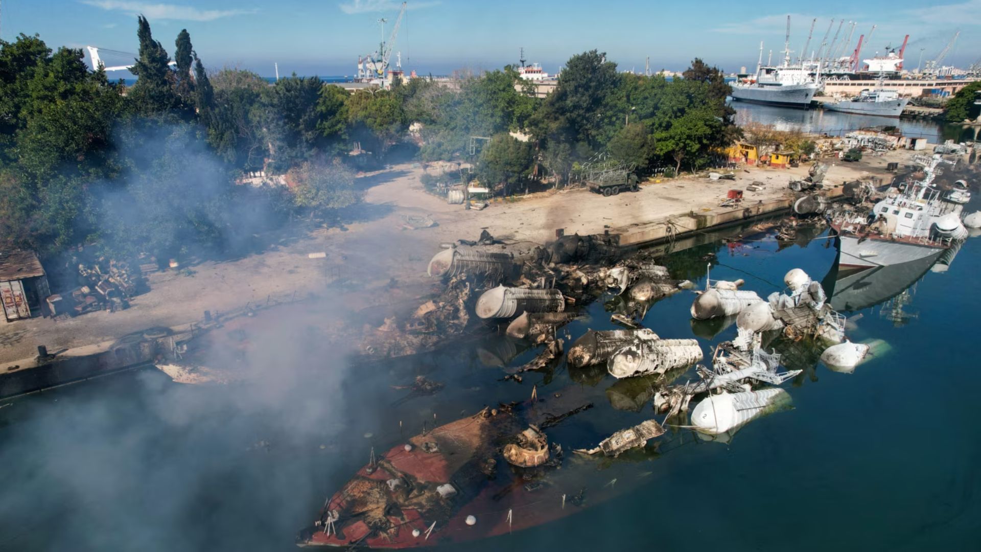 Израиль заявляет, что уничтожил сирийский флот Израиль заявляет, что уничтожил сирийский флот