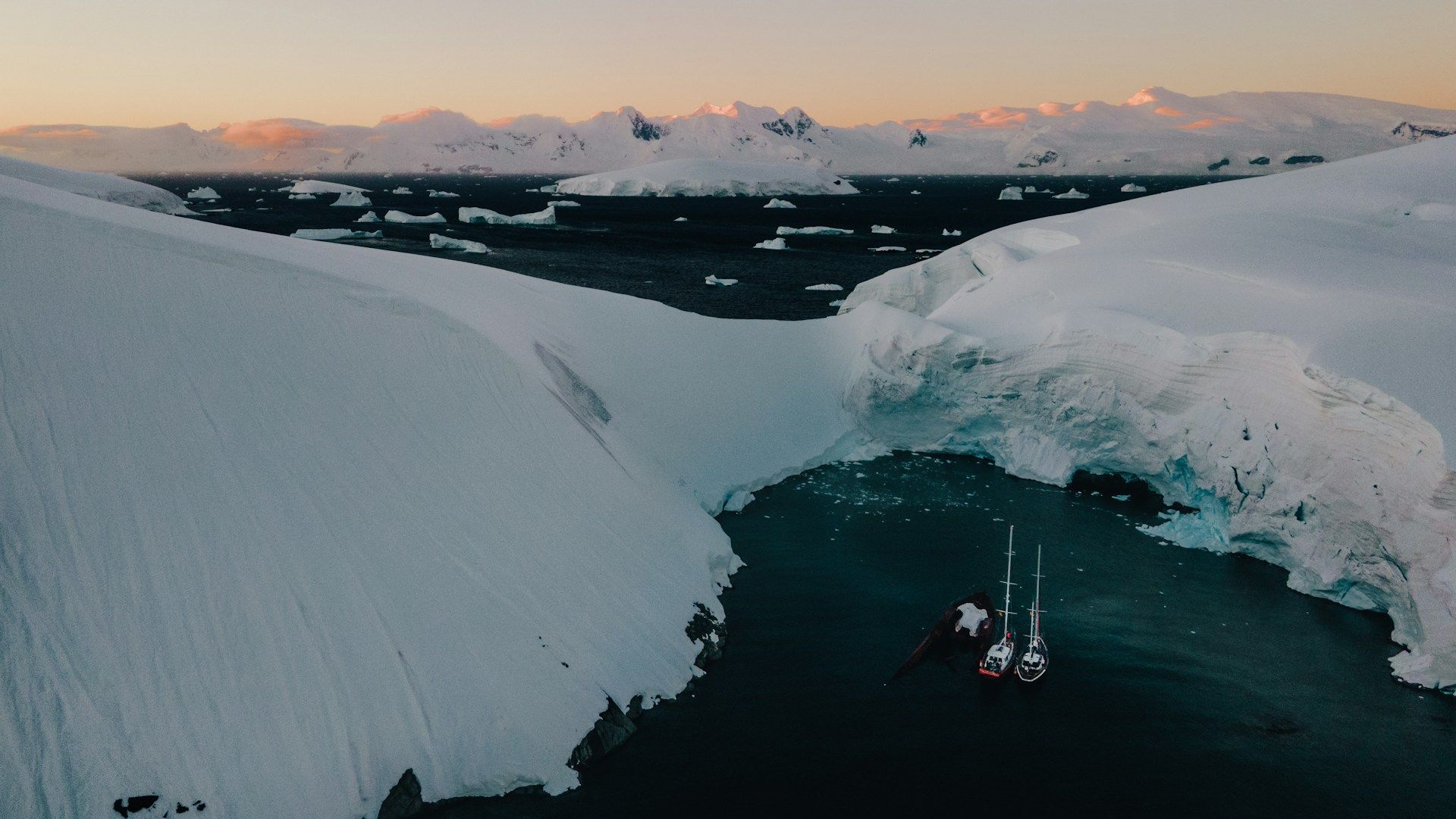 Антарктида - Закордон Антарктида - Закордон
