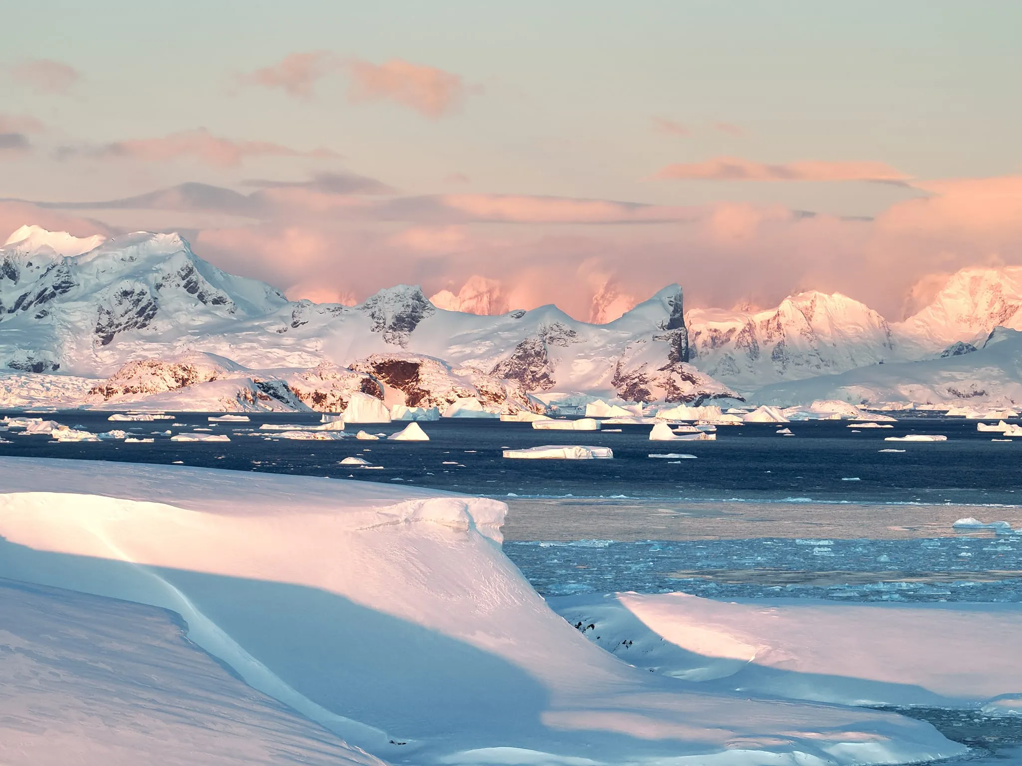 Полуостров Киев на острове Галиндез Полуостров Киев на острове Галиндез