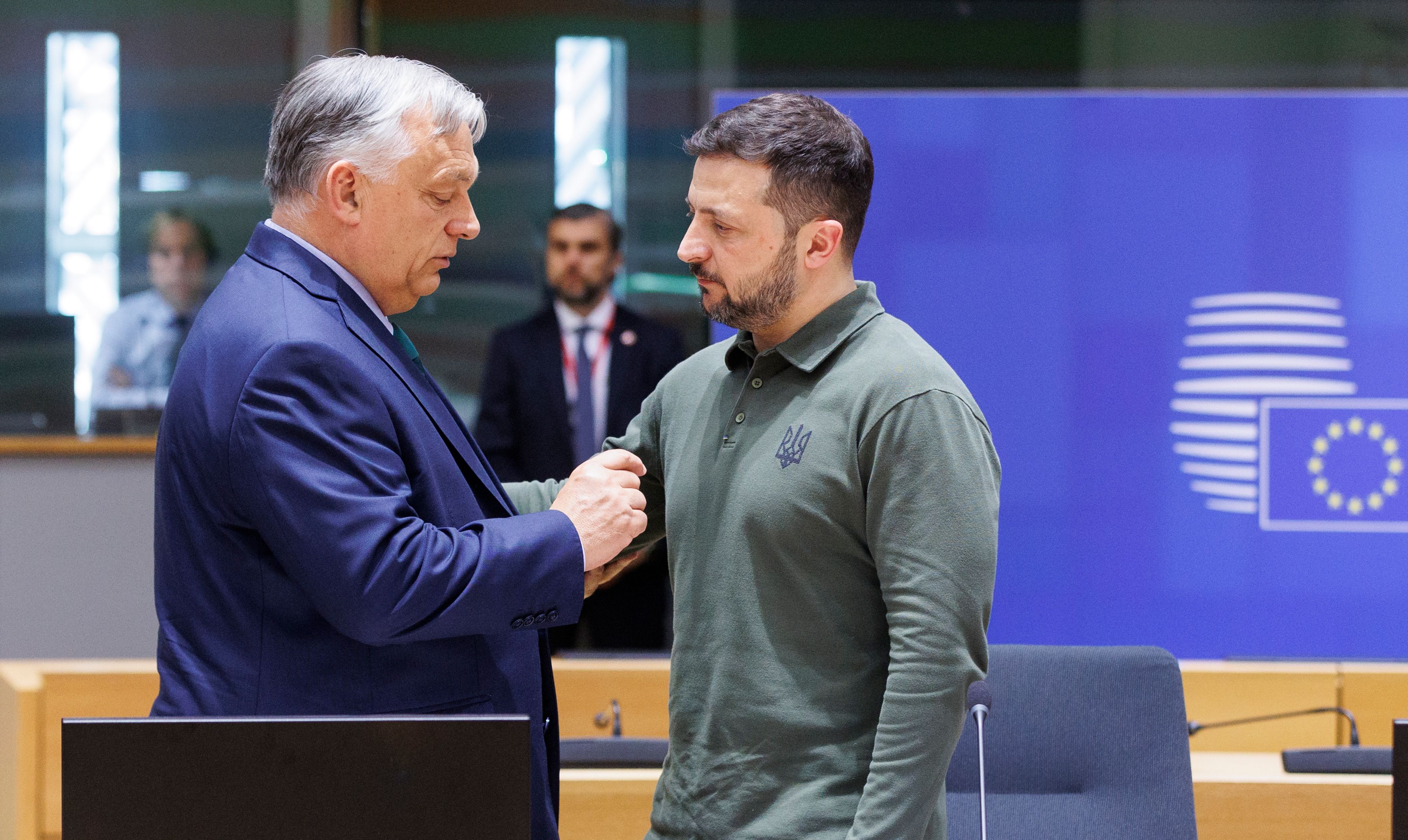 Виктор Орбан и Владимир Зеленский во время встречи в Брюсселе Виктор Орбан и Владимир Зеленский во время встречи в Брюсселе