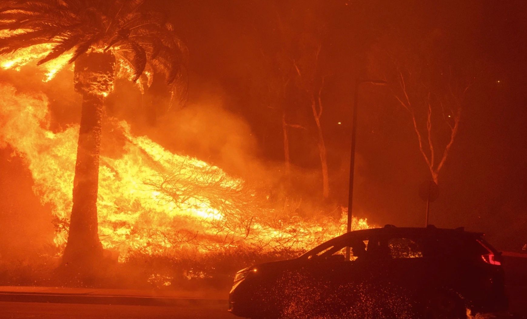 Каліфорнію охопила лісова пожежа Каліфорнію охопила лісова пожежа