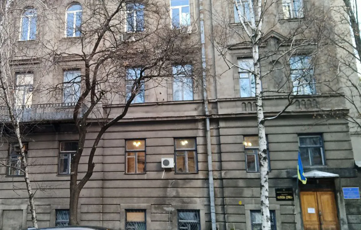 книжный магазин Научная мысль на Терещенковской закрывают книжный магазин Научная мысль на Терещенковской закрывают