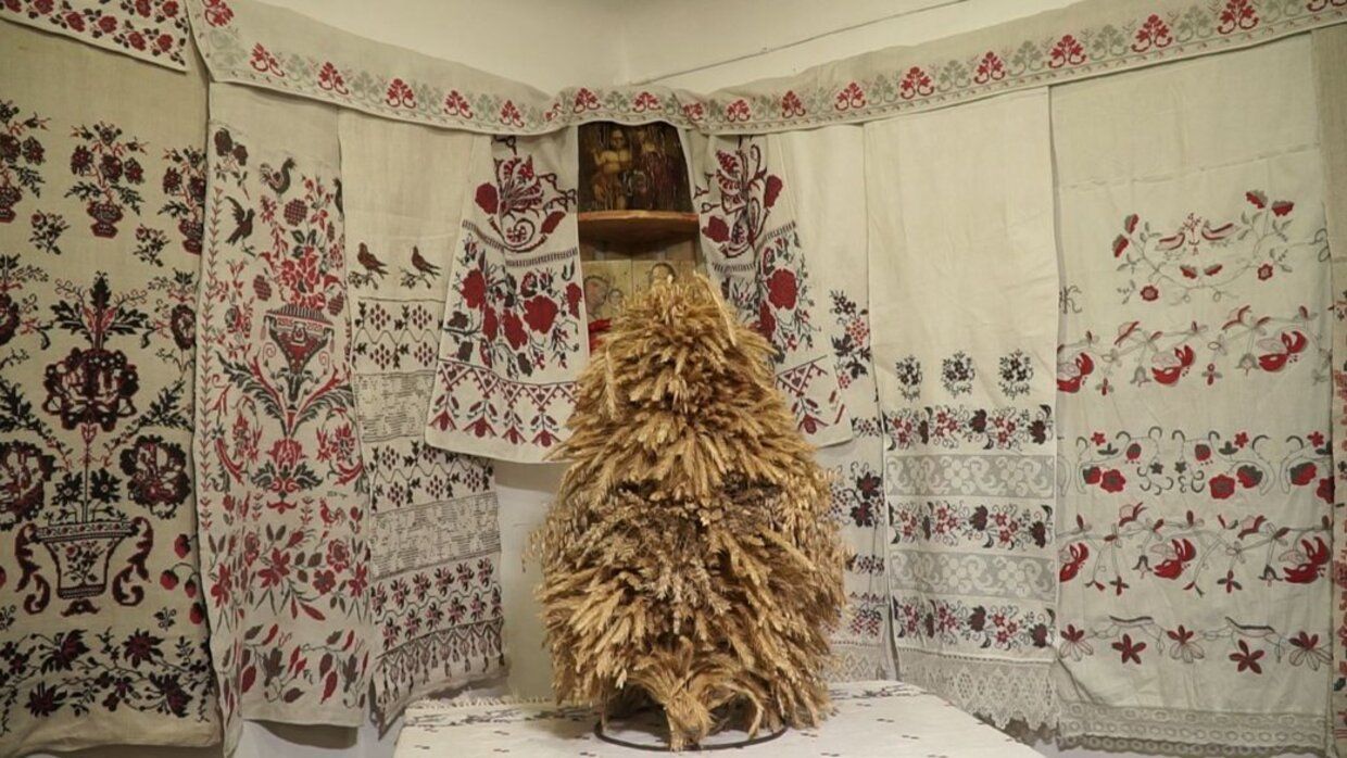 Дидух как символ Рождества - какие традиции и красивые названия бережет Дидух как символ Рождества - какие традиции и красивые названия бережет