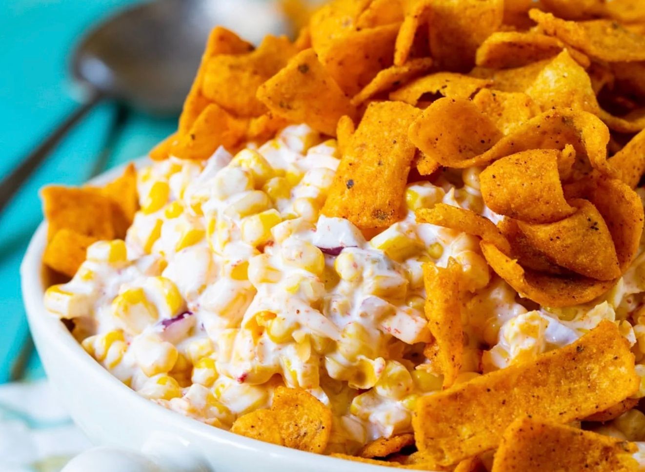 Салат з шинкою та чипсами Салат з шинкою та чипсами