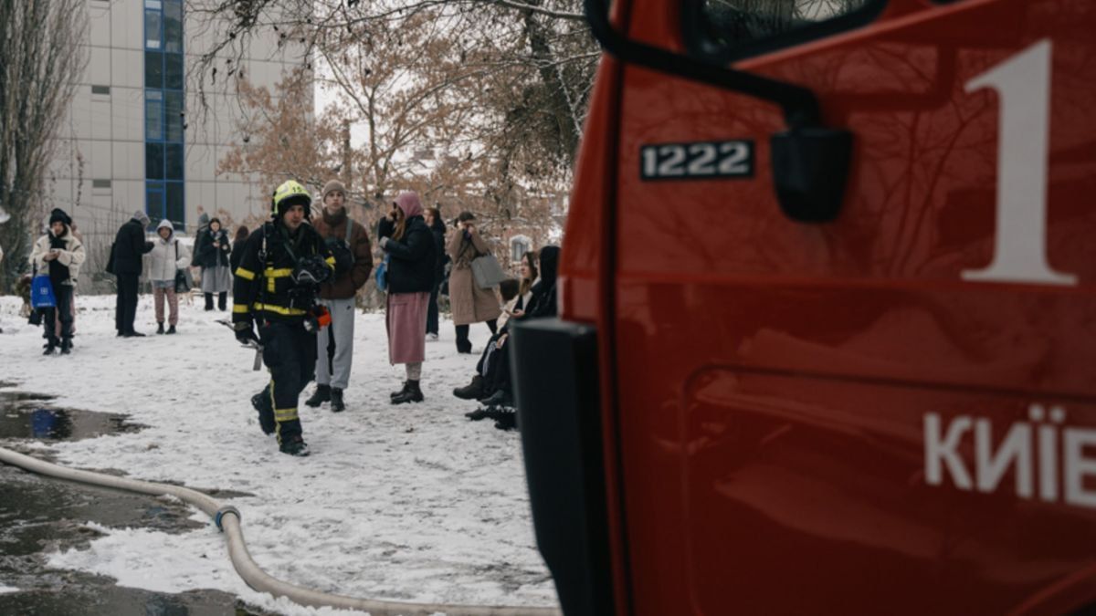 У Києві загорівся гуртожиток