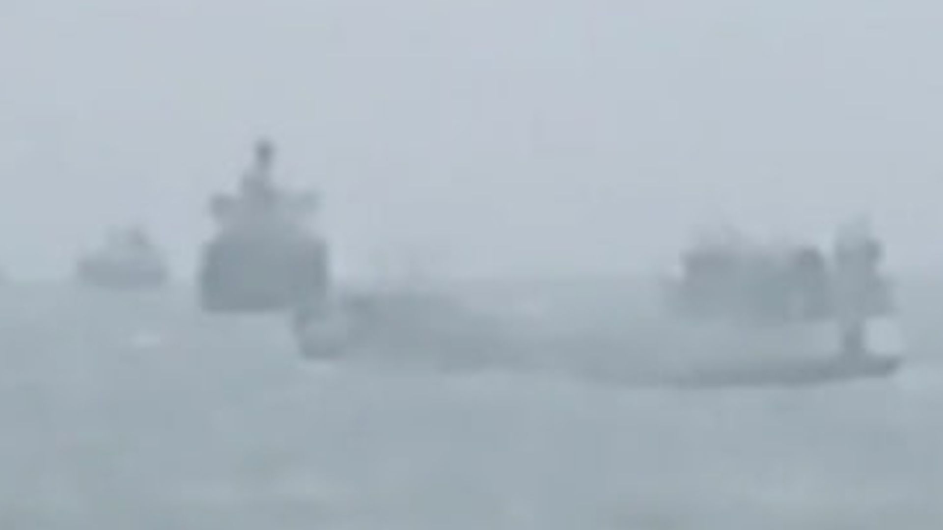 В Черном море утечка нефти после аварии с танкерами, Путин собрал группу - новости Крыма - 24 Канал В Черном море утечка нефти после аварии с танкерами, Путин собрал группу - новости Крыма - 24 Канал