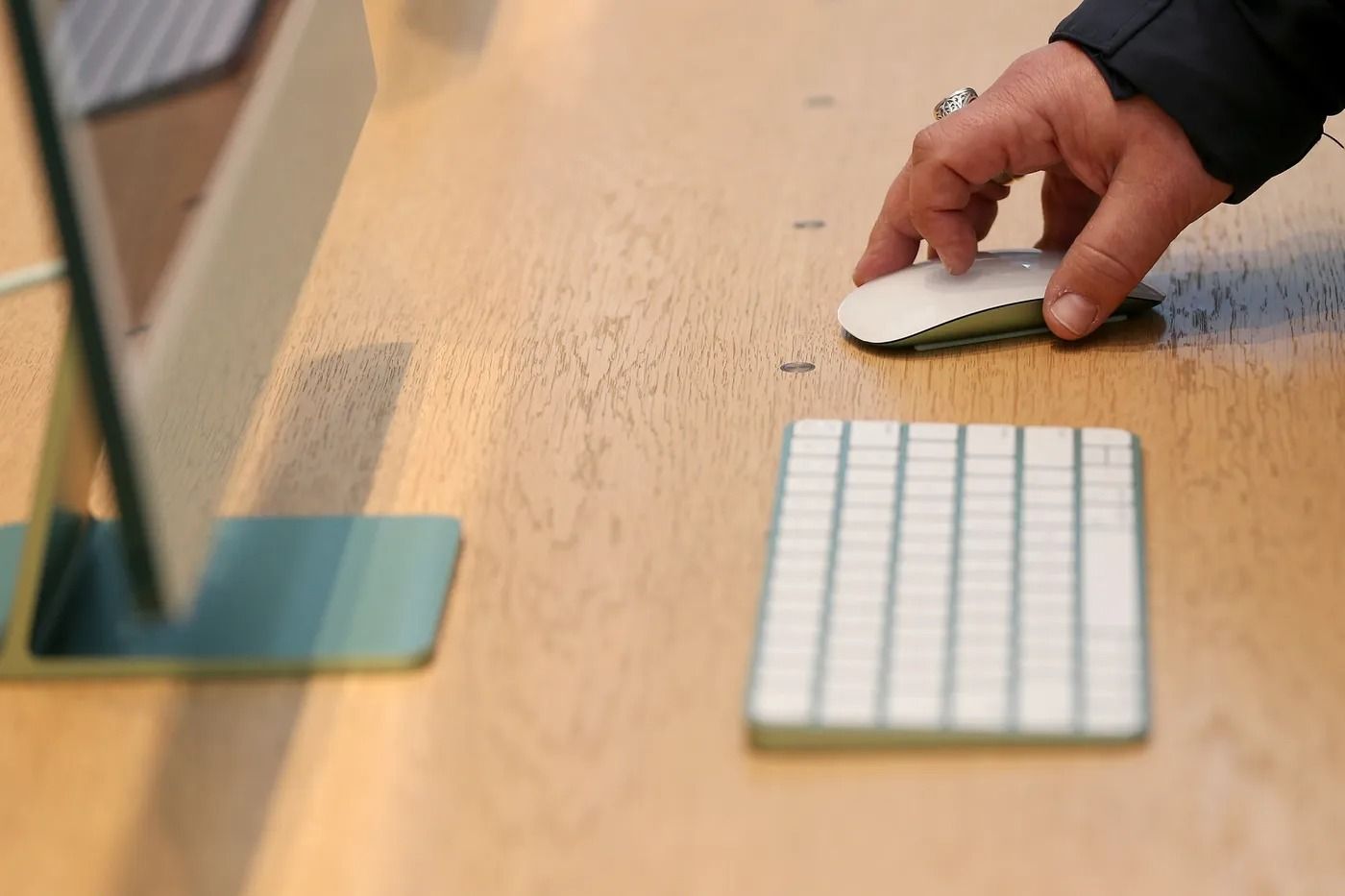 Apple изменит дизайн Magic Mouse Apple изменит дизайн Magic Mouse