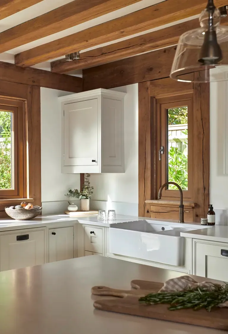 Недвижимость Маленькая кухня Светлые цвета Маленькая кухня Светлые цвета Недвижимость Маленькая кухня Светлые цвета Маленькая кухня Светлые цвета