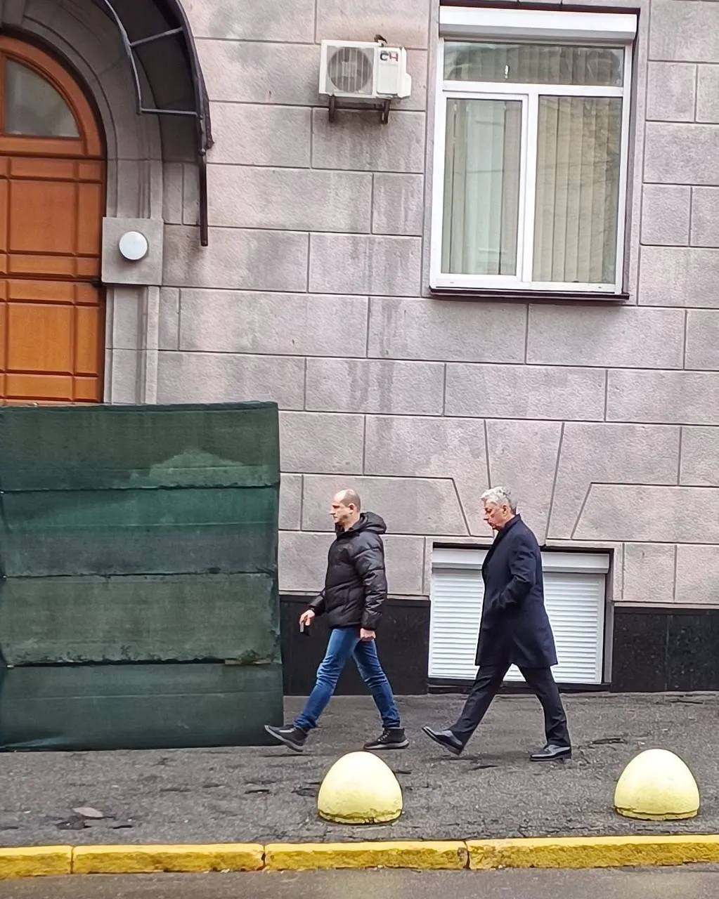Бойко идет на допрос в СБУ Бойко идет на допрос в СБУ