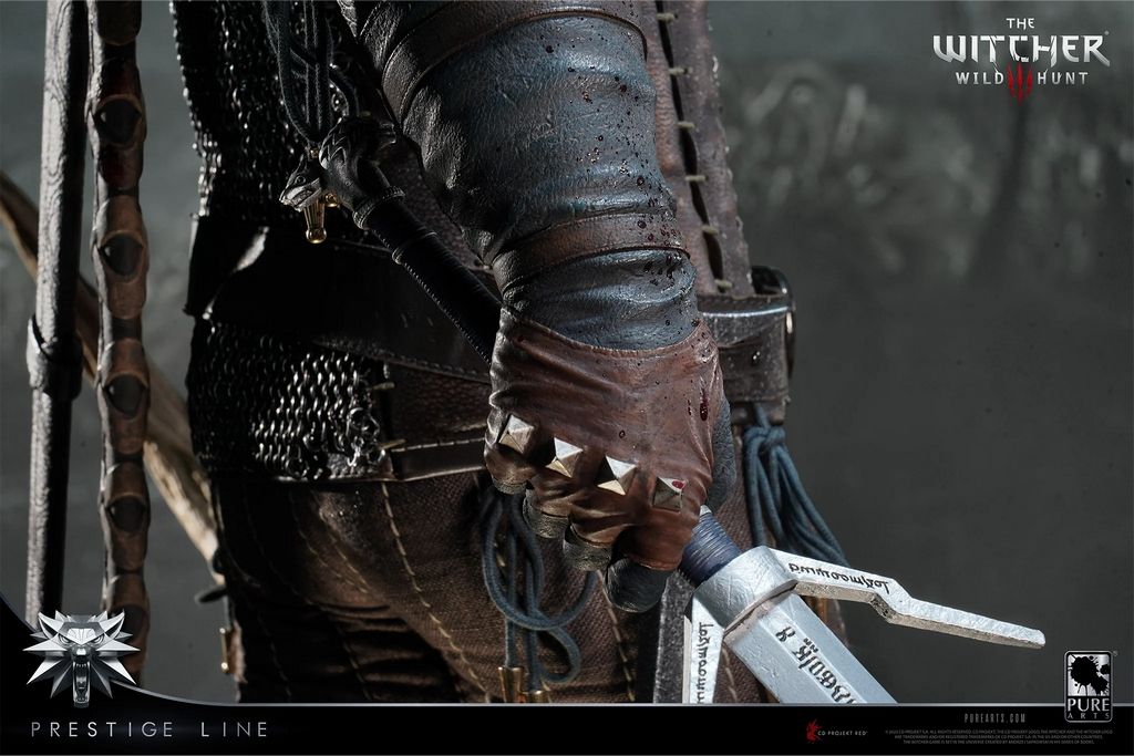 Статуя Геральта