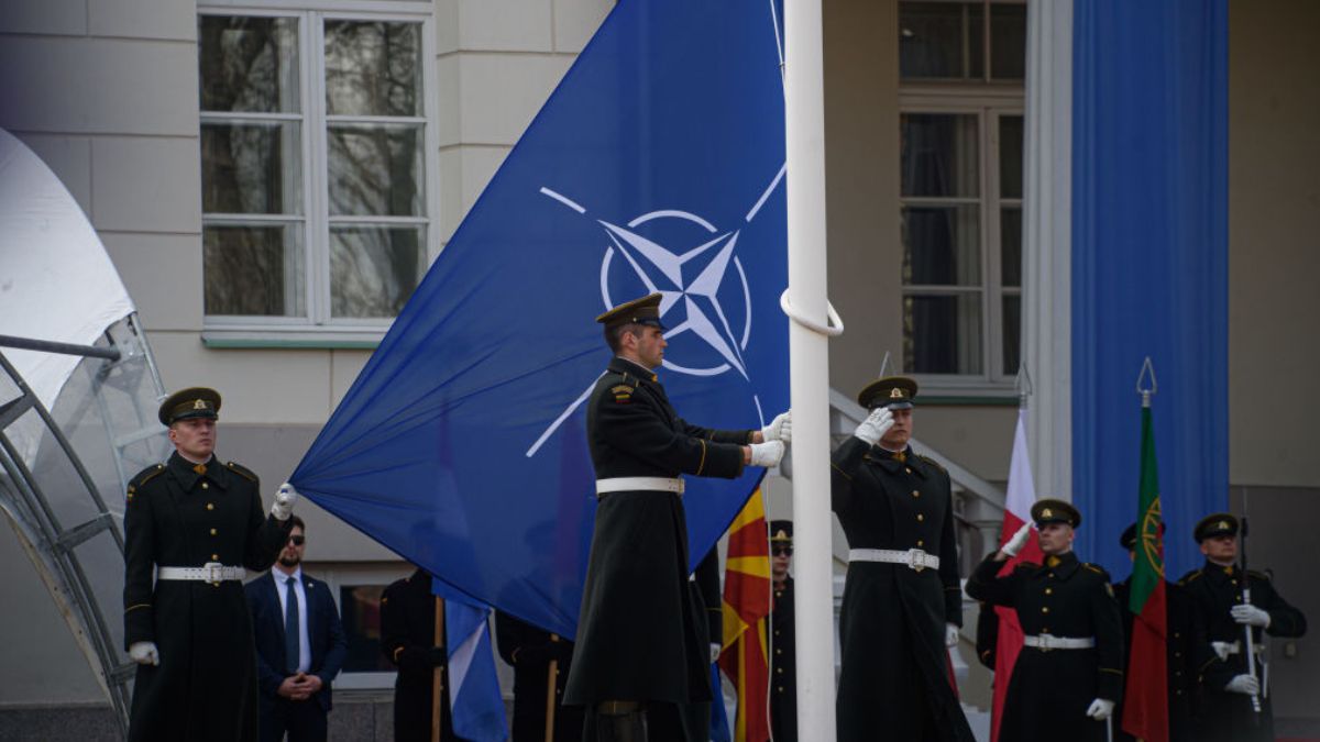 НАТО будет координировать военную помощь Украине НАТО будет координировать военную помощь Украине