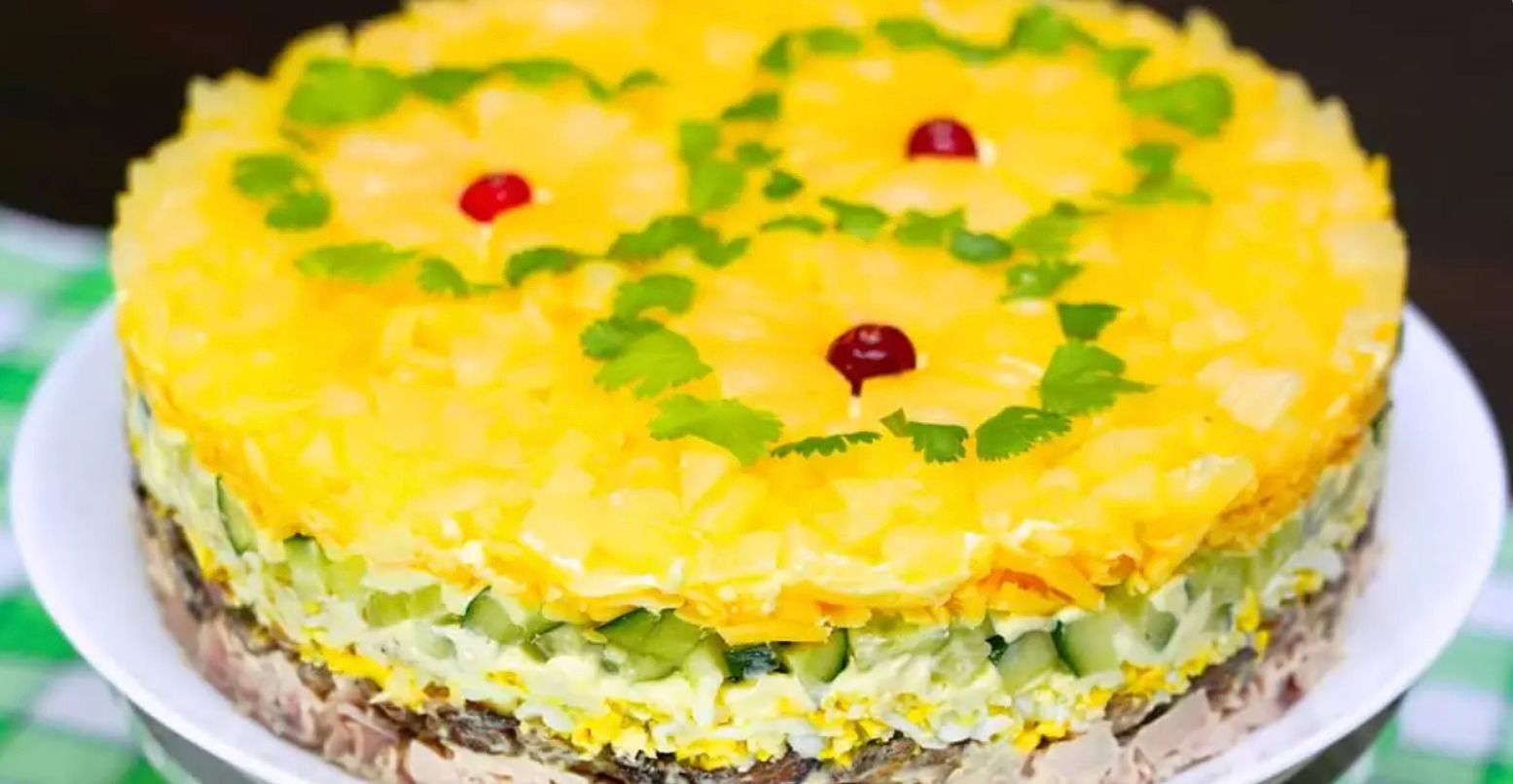 Готовим праздничный салат Готовим праздничный салат