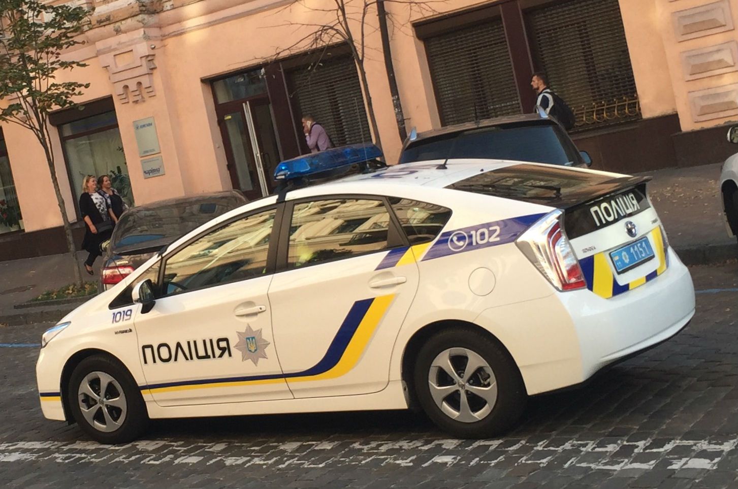 П'яний чоловік покусав харківського поліцейського П'яний чоловік покусав харківського поліцейського