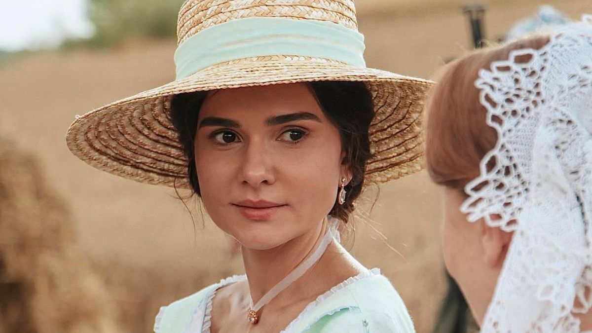 Елена Лавренюк