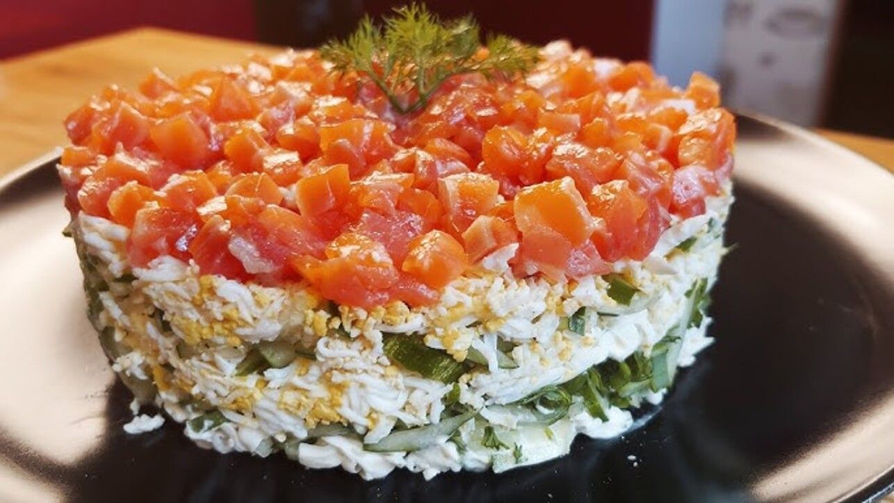 Робимо японський салат з червоною рибою Робимо японський салат з червоною рибою