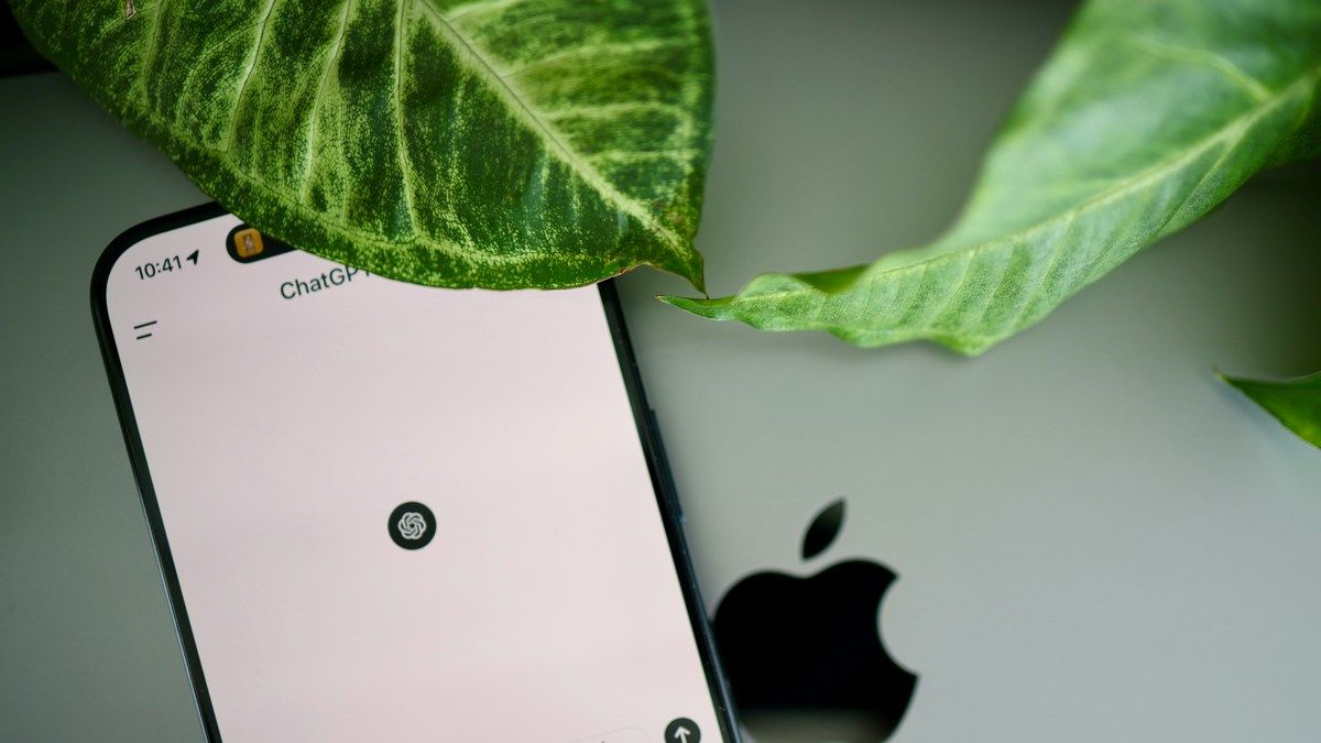 OpenAI переносить ChatGPT на стаціонарний телефон OpenAI переносить ChatGPT на стаціонарний телефон