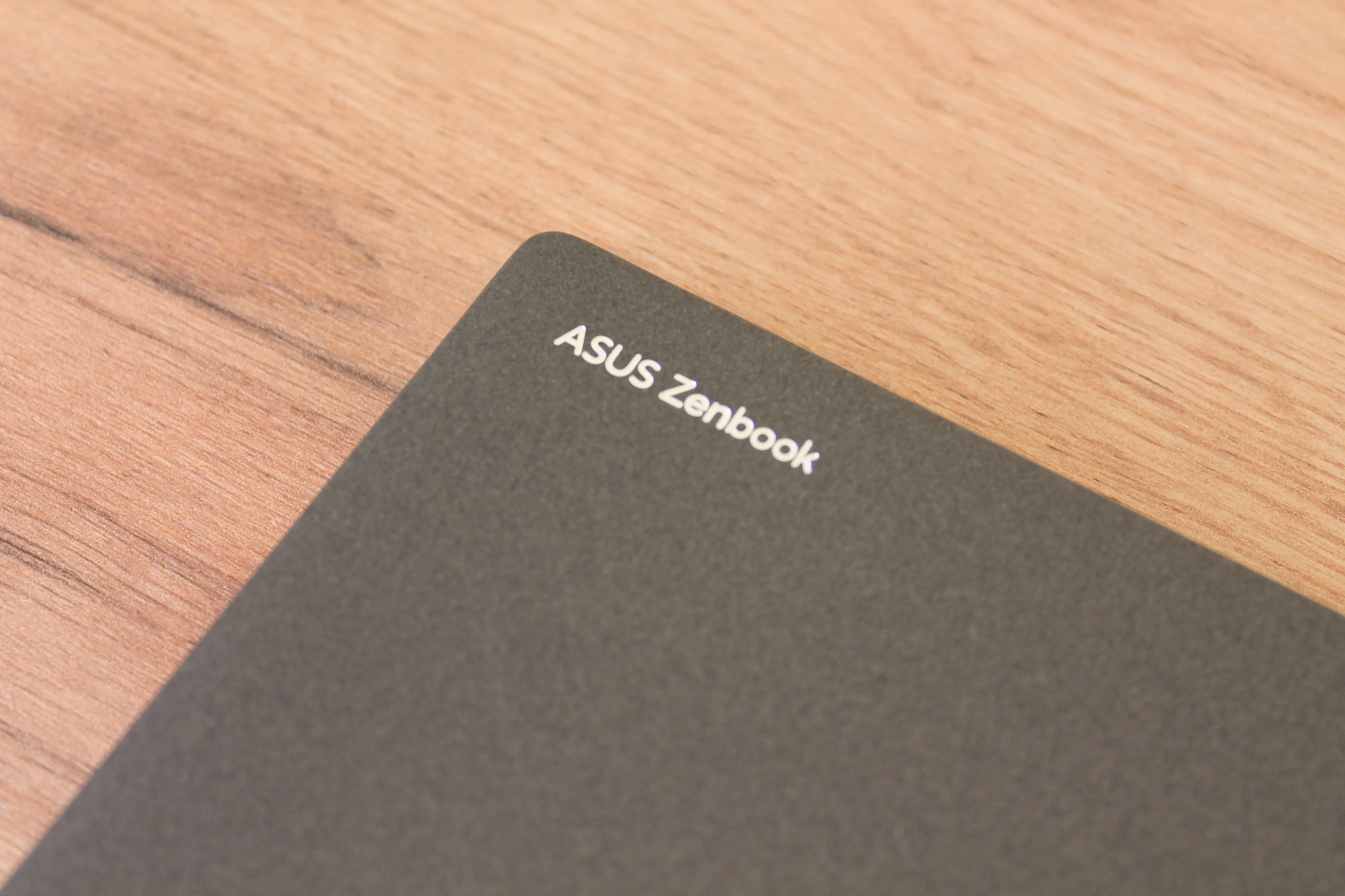 ASUS Zenbook S 14 ASUS Zenbook S 14