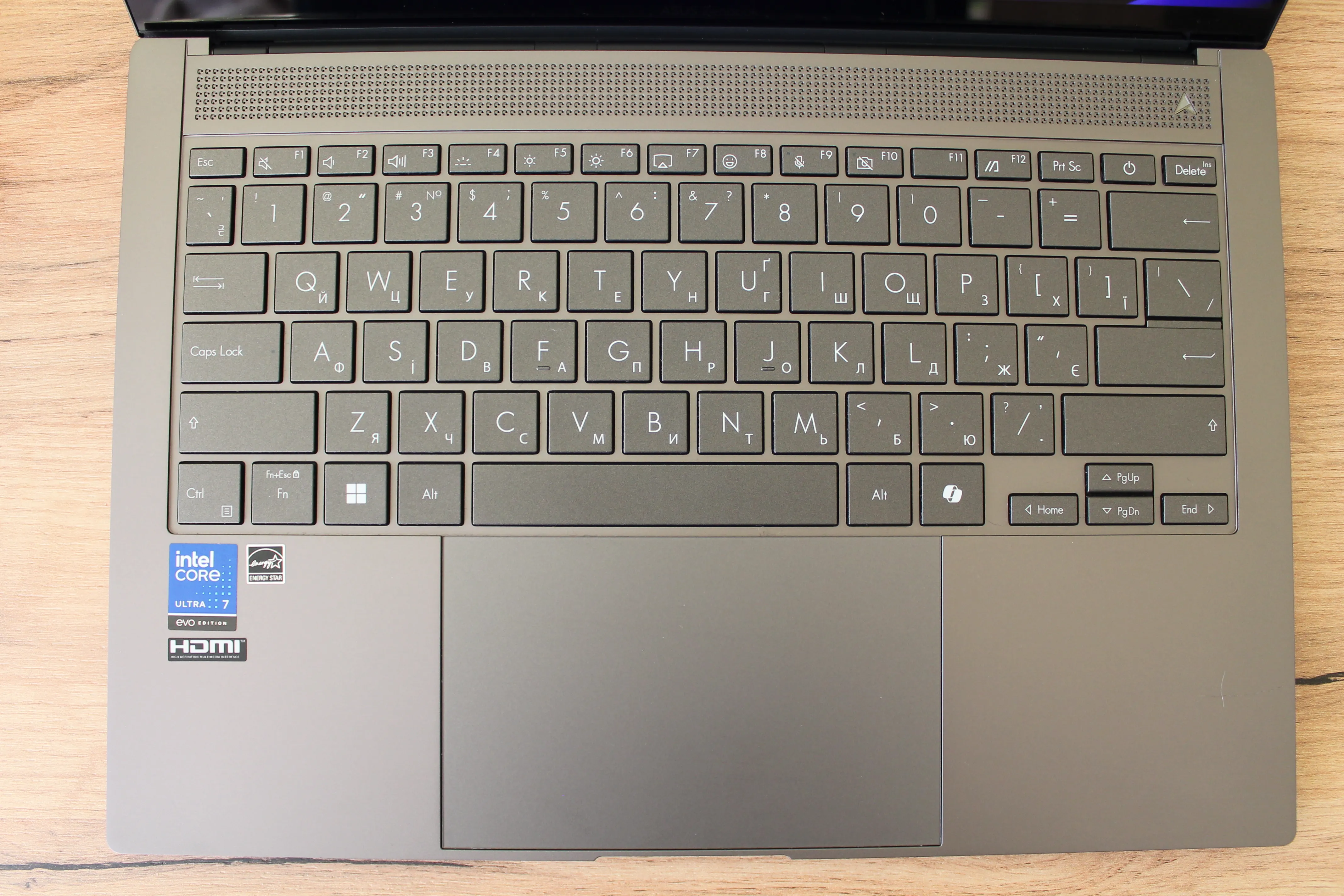 ASUS Zenbook S 14